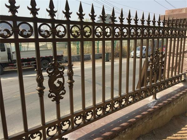 鋁（lǚ）藝生產廠家