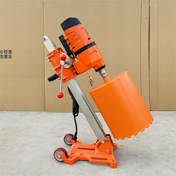 斜底座（zuò）水鑽機